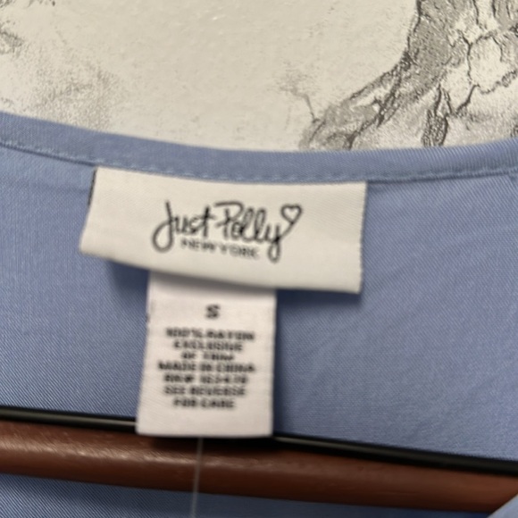 Just Polly Women’s Smocked Waist Blue Ruffled V-Neck Top Size S - Picture 6 of 9